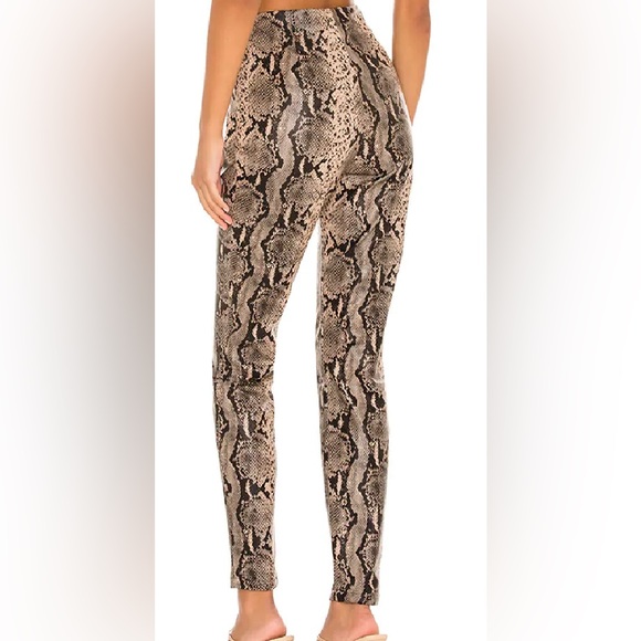 Women’s SUPERDOWN tan snake print faux leather pants - Picture 2 of 5